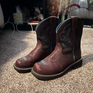 Ariat round toe cowboy boots with turquoise detailing